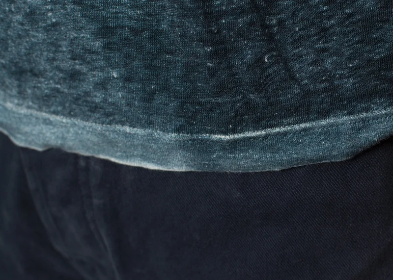Melange T-Shirt in Navy/Black -UEB