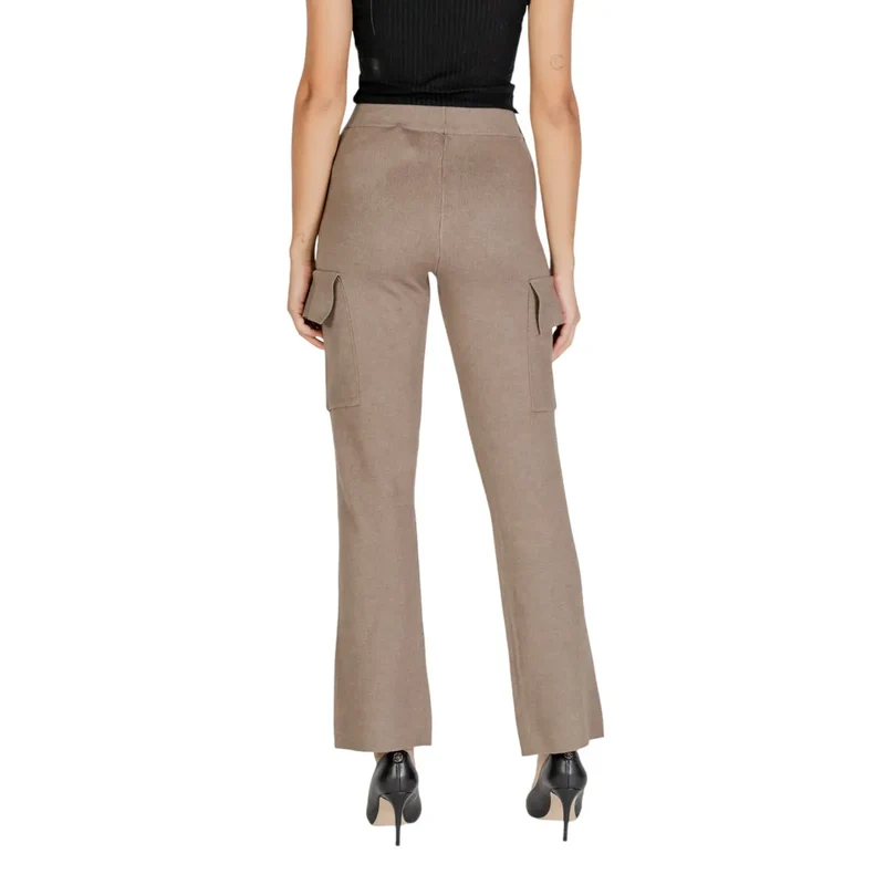 Vila Beige Pantalon en viscose mélangée avec poches latérales