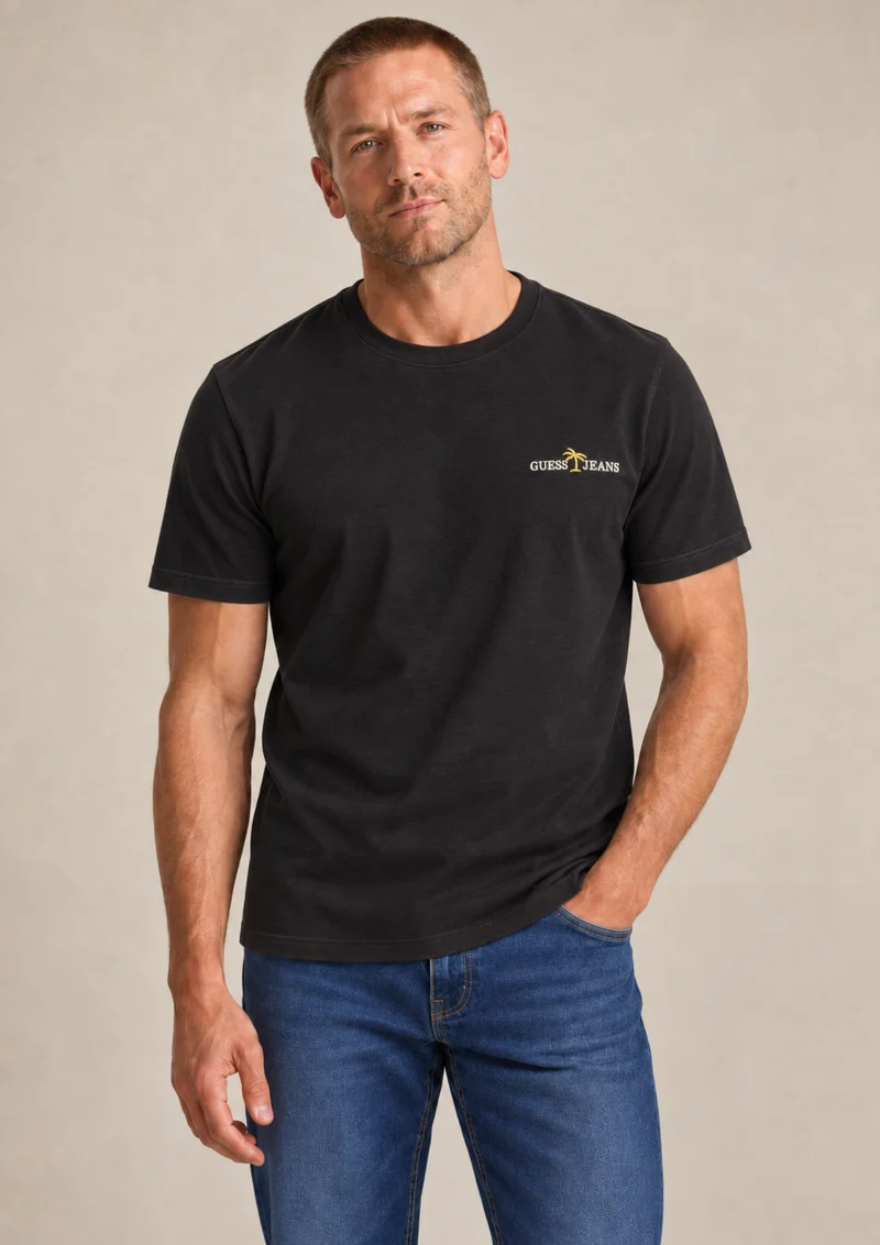 Le T-shirt Guess à logo