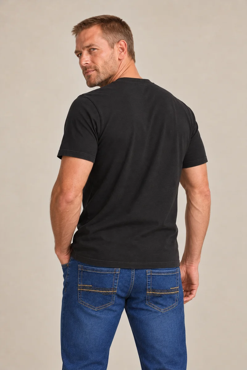 Le T-shirt Guess à logo