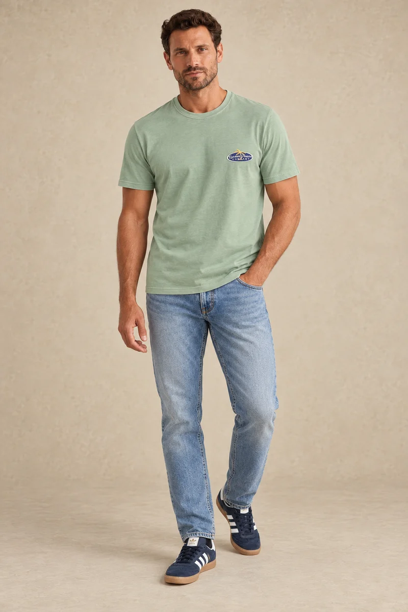 Le T-shirt Guess à logo