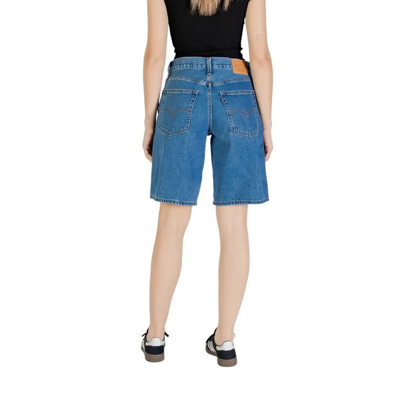 Levis Women Blue Cotton Shorts with Zipper and Button Closure (Short en coton bleu pour femmes avec fermeture à glissière et boutons)