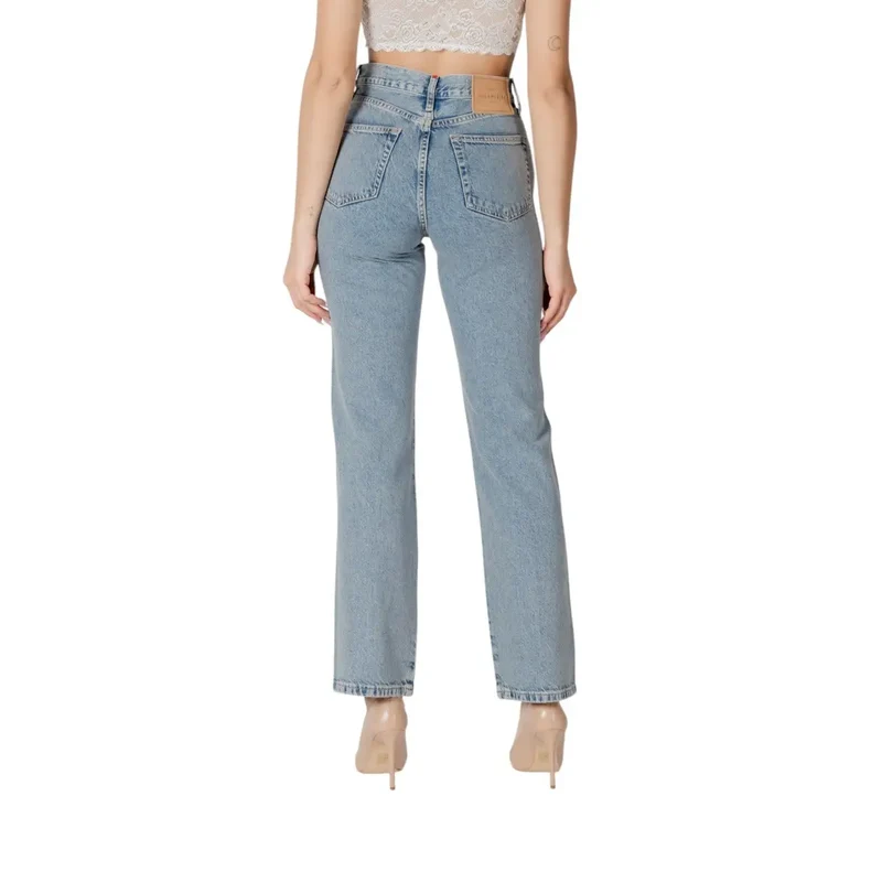 Jeans en denim bleu clair à taille haute