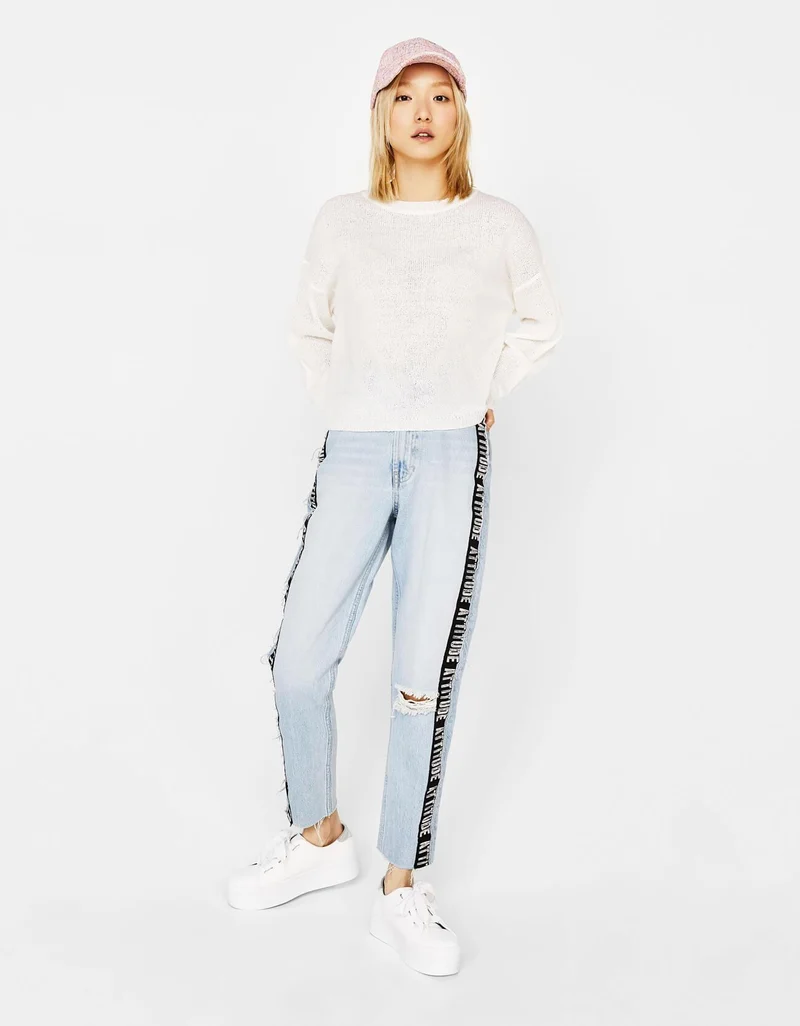 Round neck sweater