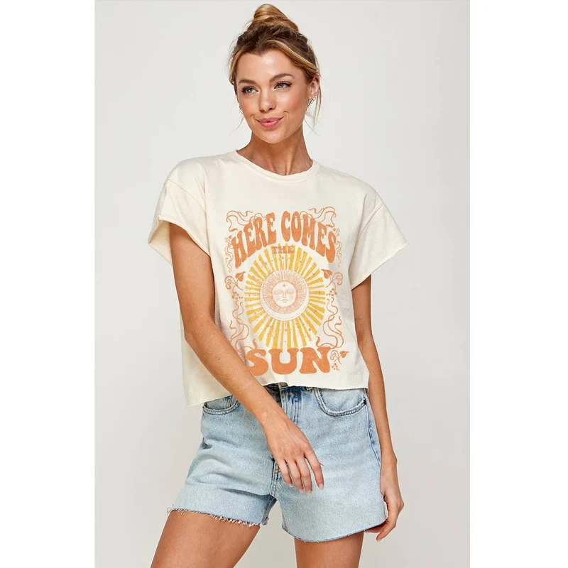 HERE COMES THE SUN GRAPHIC CROP TOP: PEPPER / L
