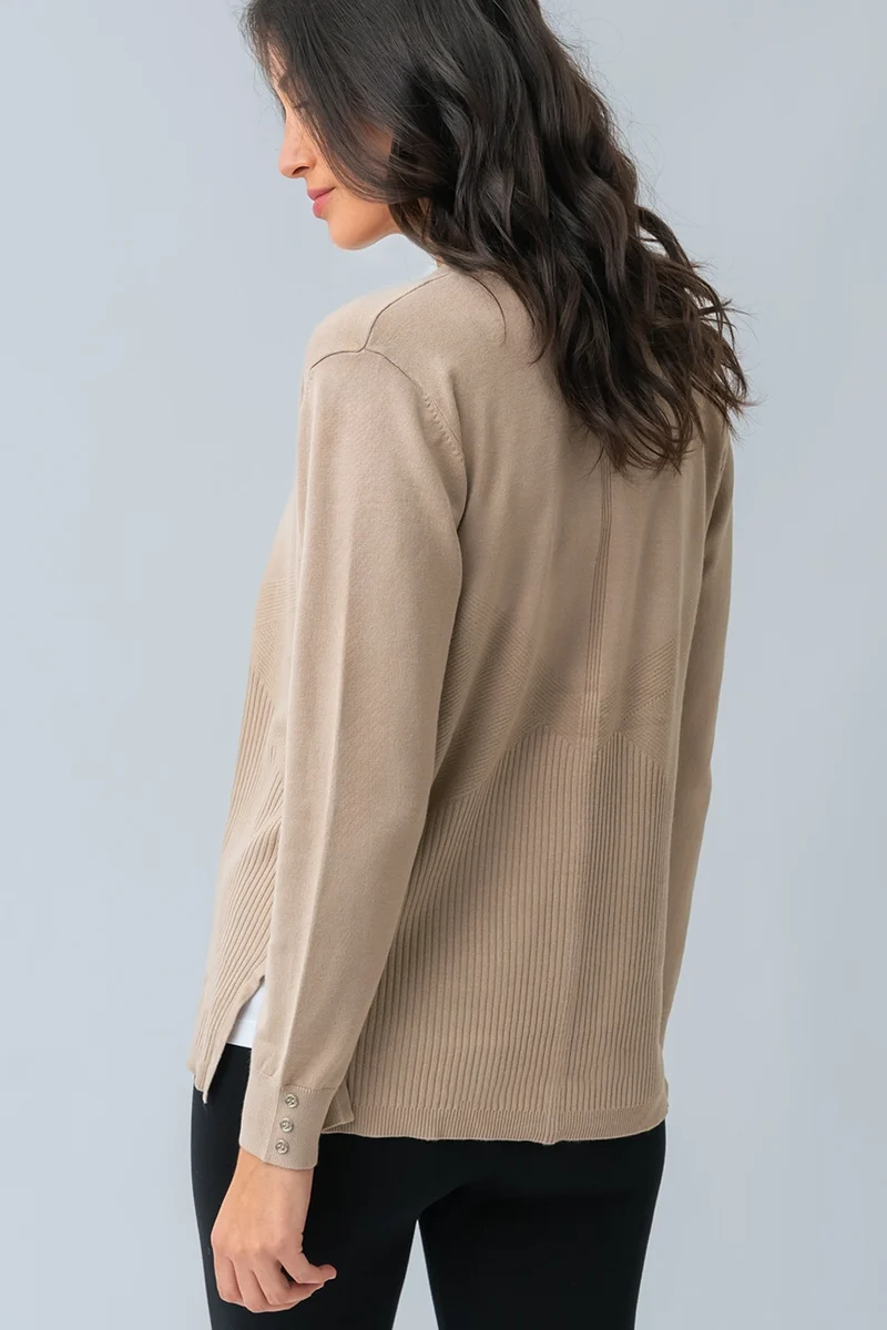 Le cardigan uni texturé