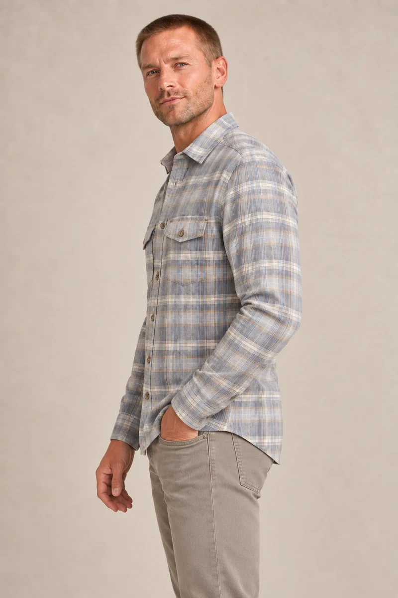 La chemise à carreaux en coton