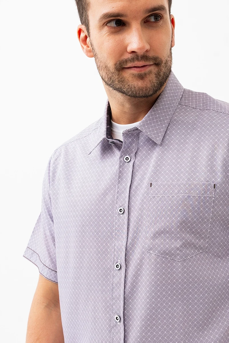 La chemise imprimée all-over