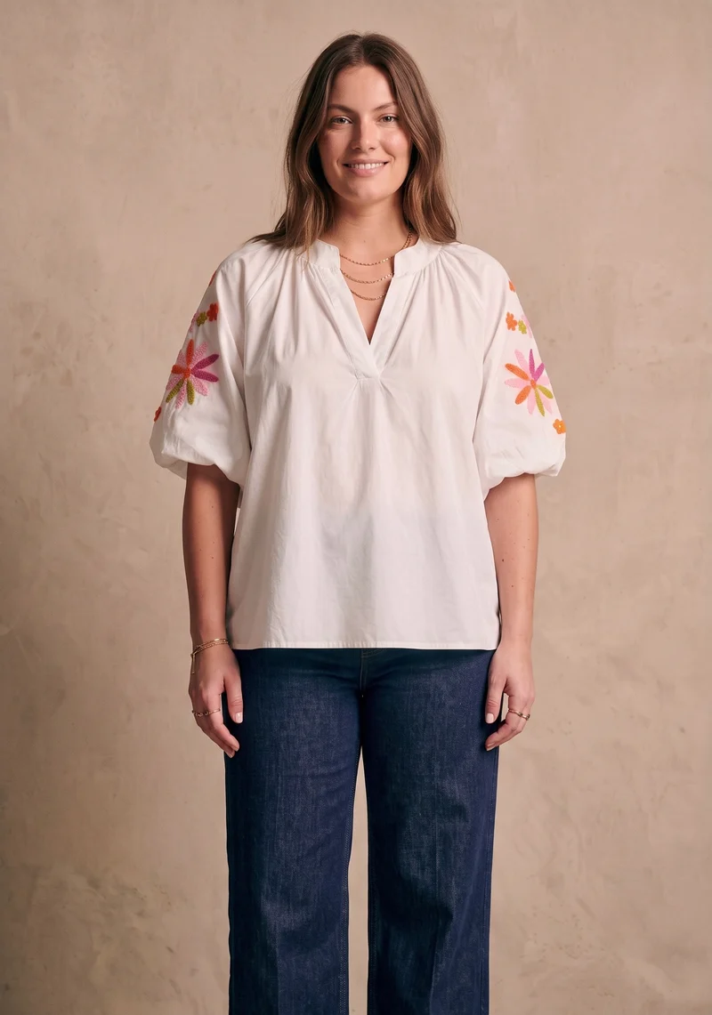 Curve - Blouse coton broderie florale col V manches courtes - Paola