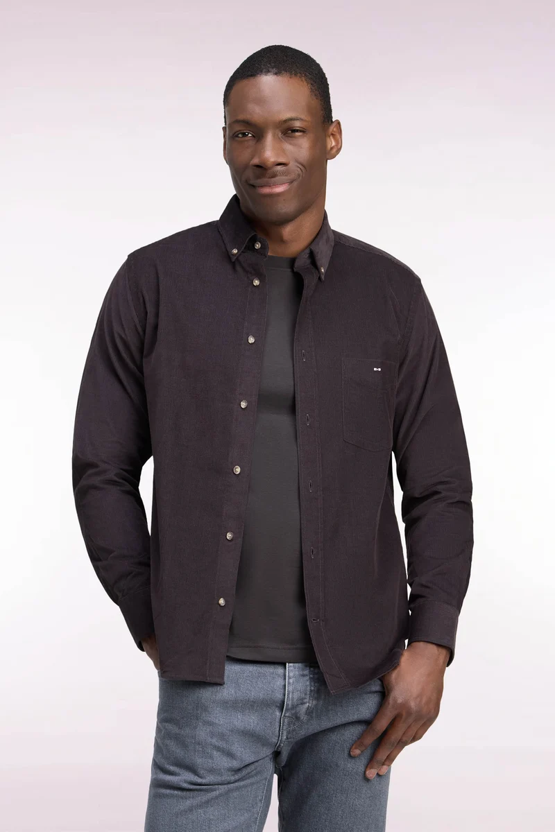Chemise en coton côtelé marron coupe droite