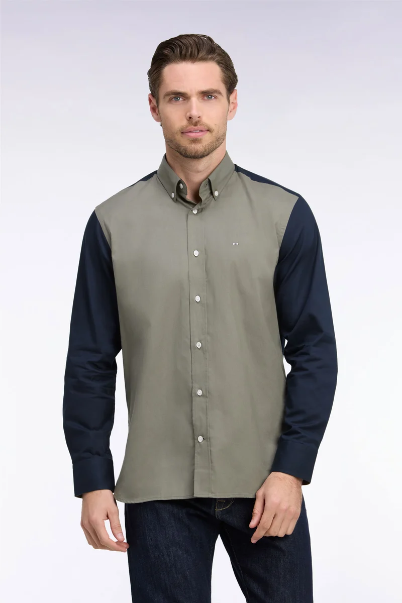 Chemise bicolore en coton oxford vert olive patch dos coupe droite