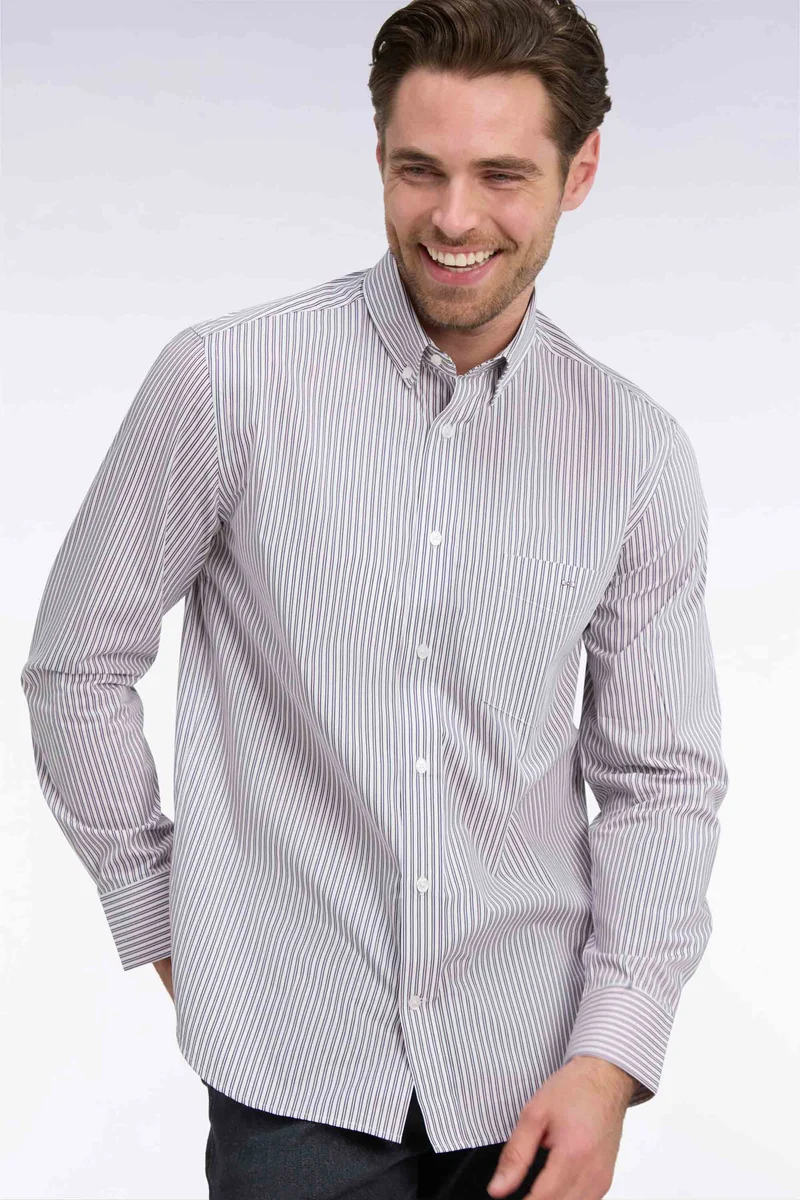 Chemise en coton à rayures marine et rose coupe droite