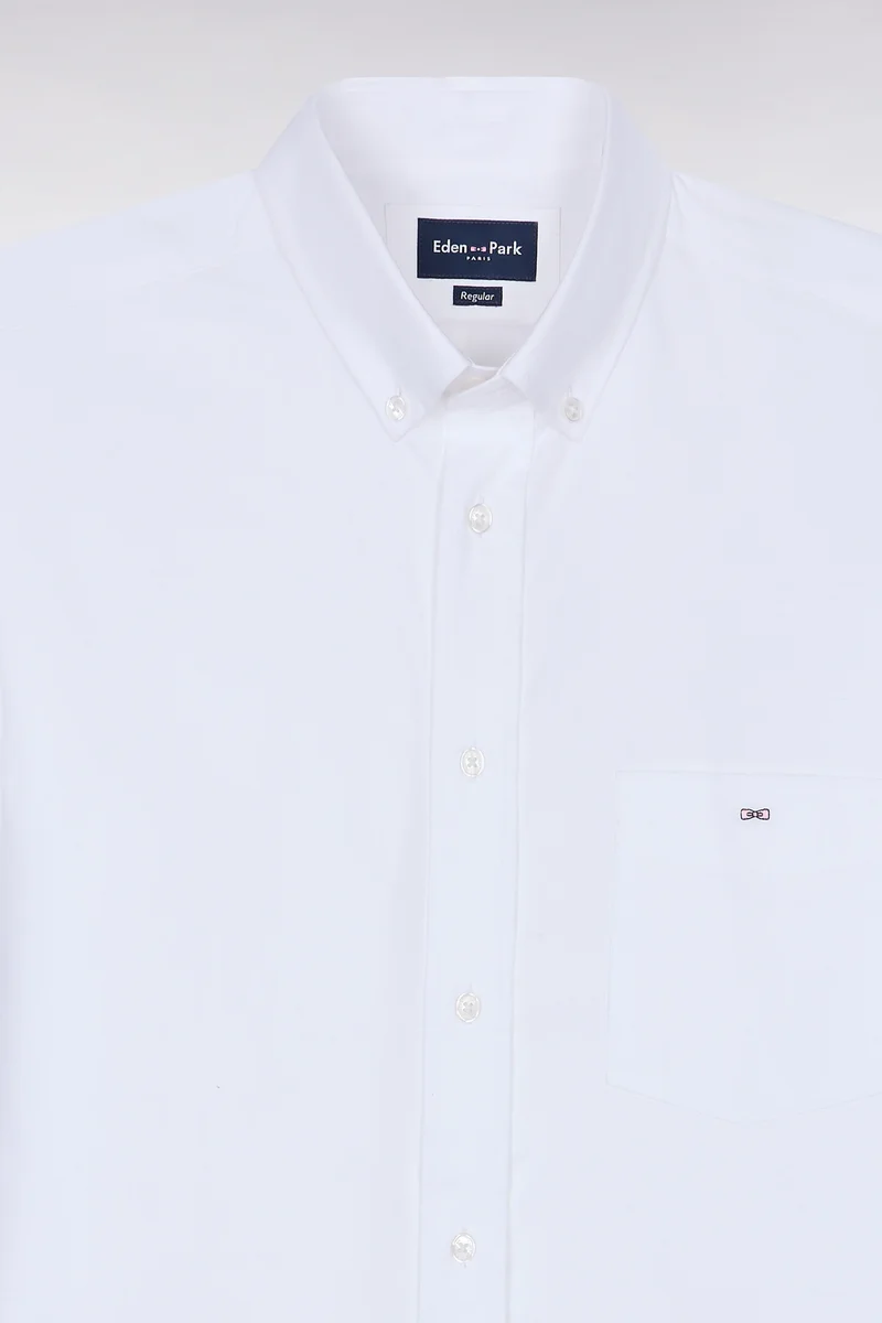 Chemise unie en coton blanc coupe droite