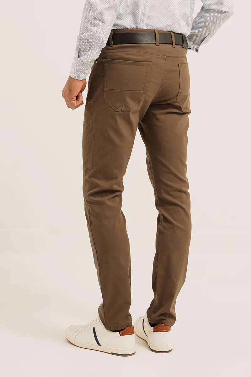 Le pantalon “Bungee flex” par Projek Raw | Modèle classique