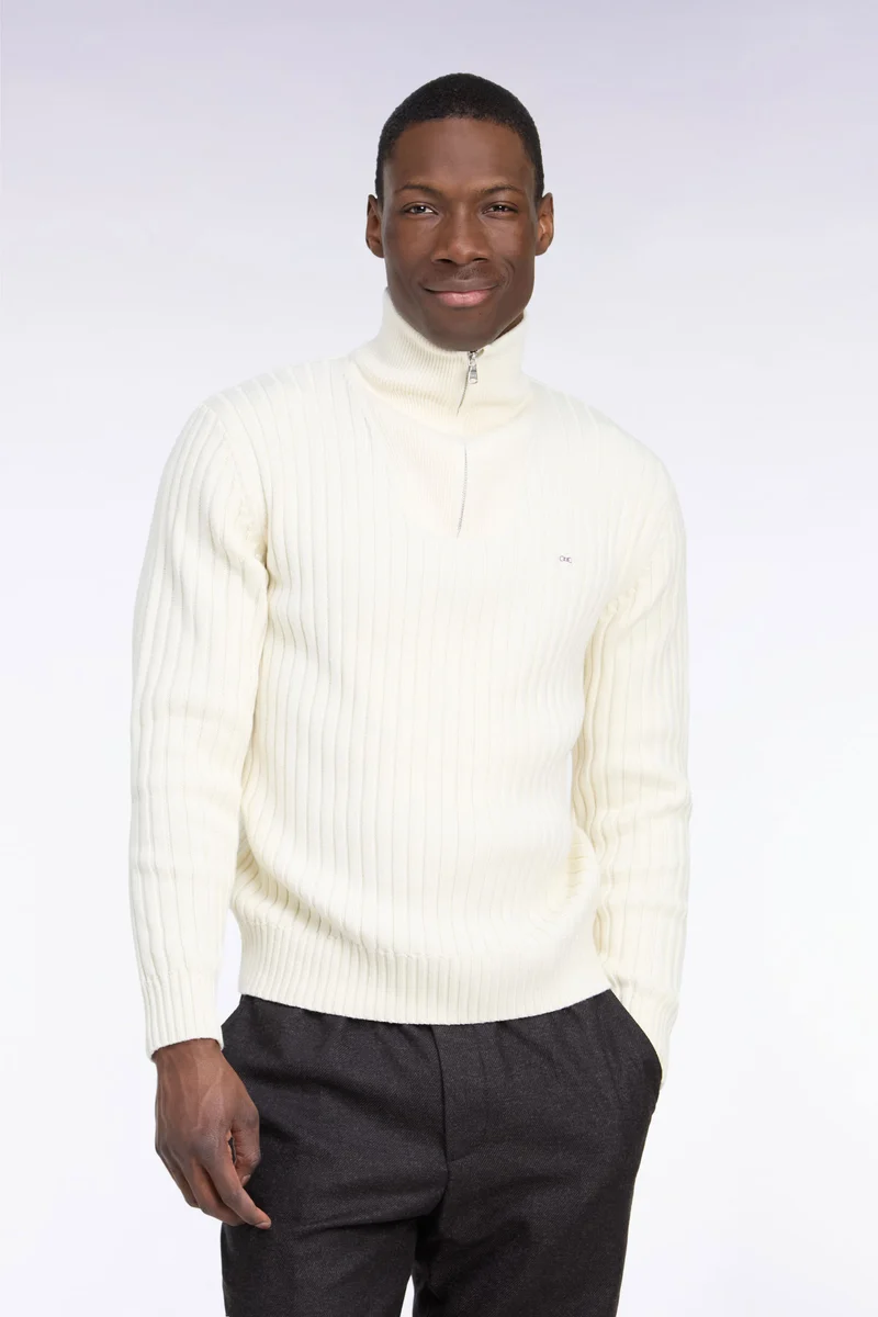 Pull col camionneur en laine et coton écru côtelé coupe droite