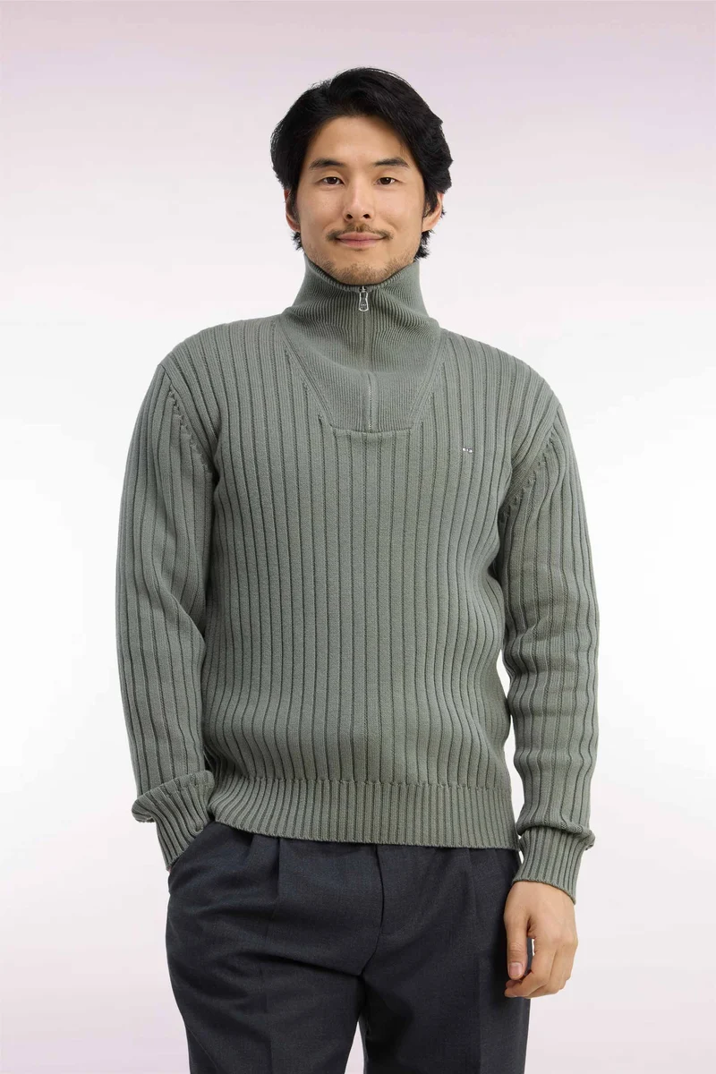 Pull col camionneur en laine et coton vert olive côtelé coupe droite