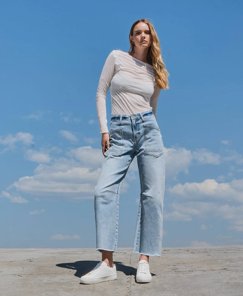 SUPER HIGH RISE LIGHT WASH BARREL JEANS V3575: HEROINE / 24