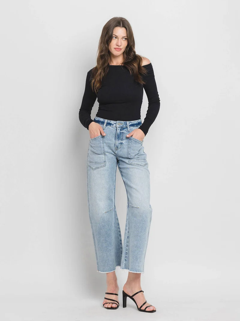 SUPER HIGH RISE LIGHT WASH BARREL JEANS V3575: HEROINE / 24