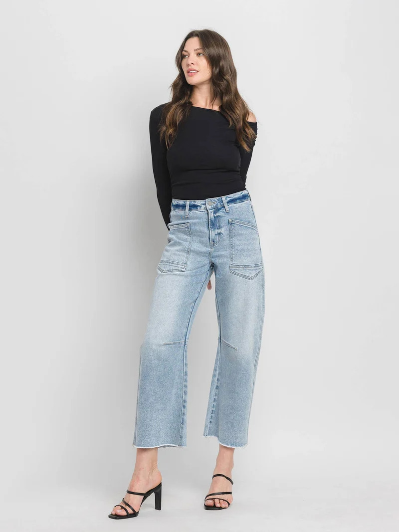 SUPER HIGH RISE LIGHT WASH BARREL JEANS V3575: HEROINE / 24