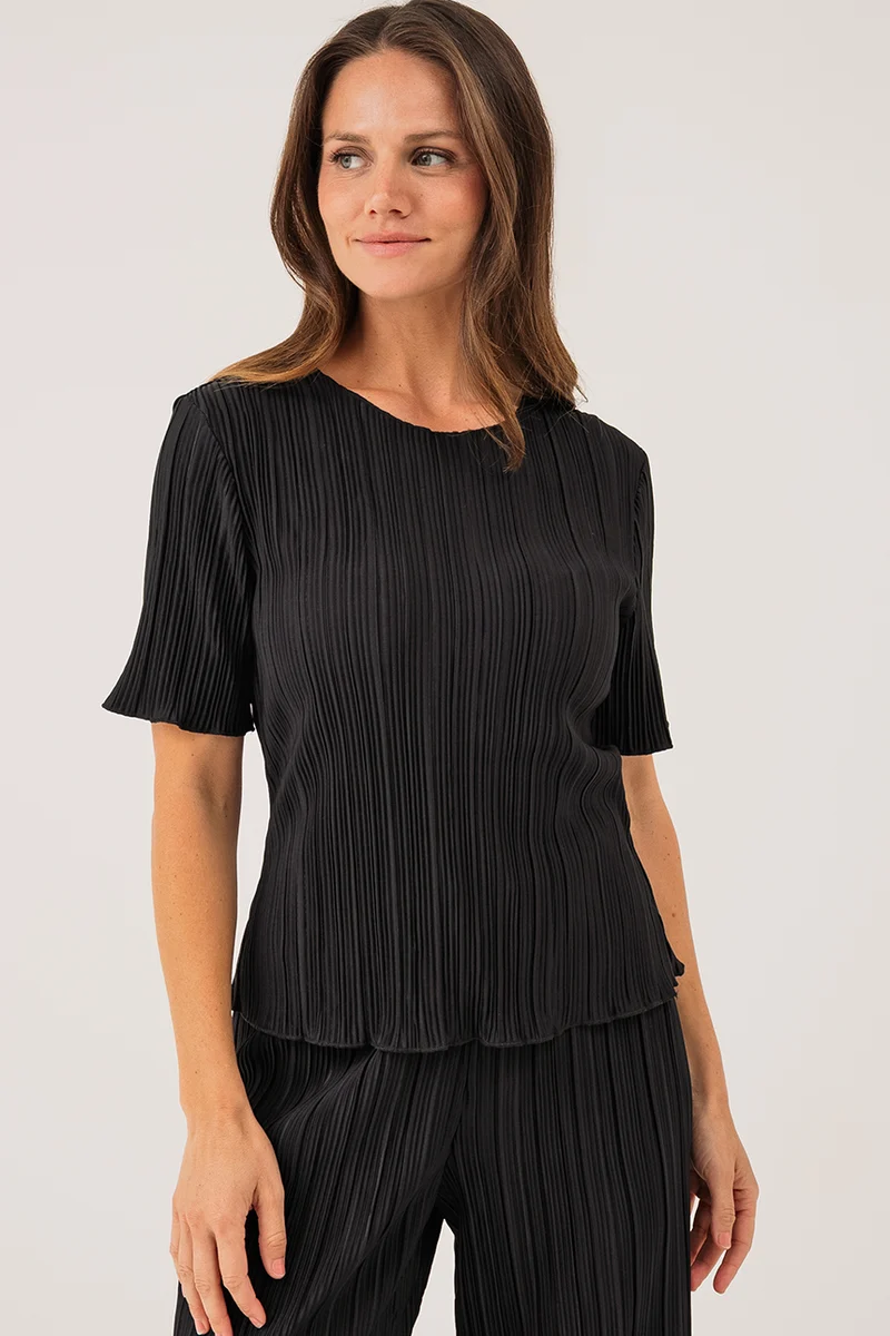 La blouse coupe t-shirt en matière plissée