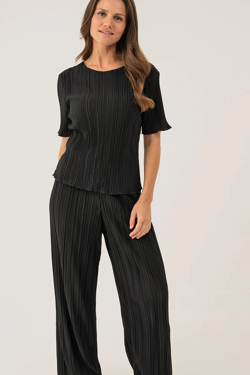 La blouse coupe t-shirt en matière plissée