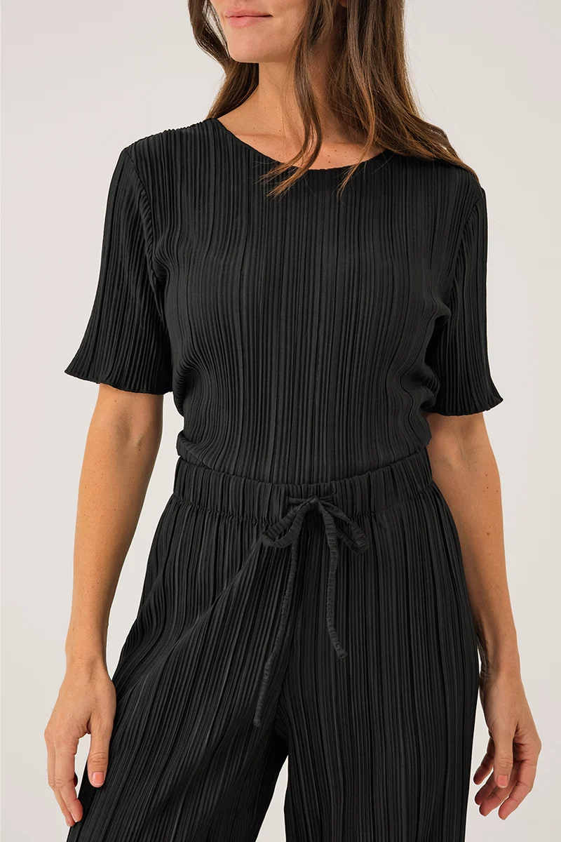 La blouse coupe t-shirt en matière plissée