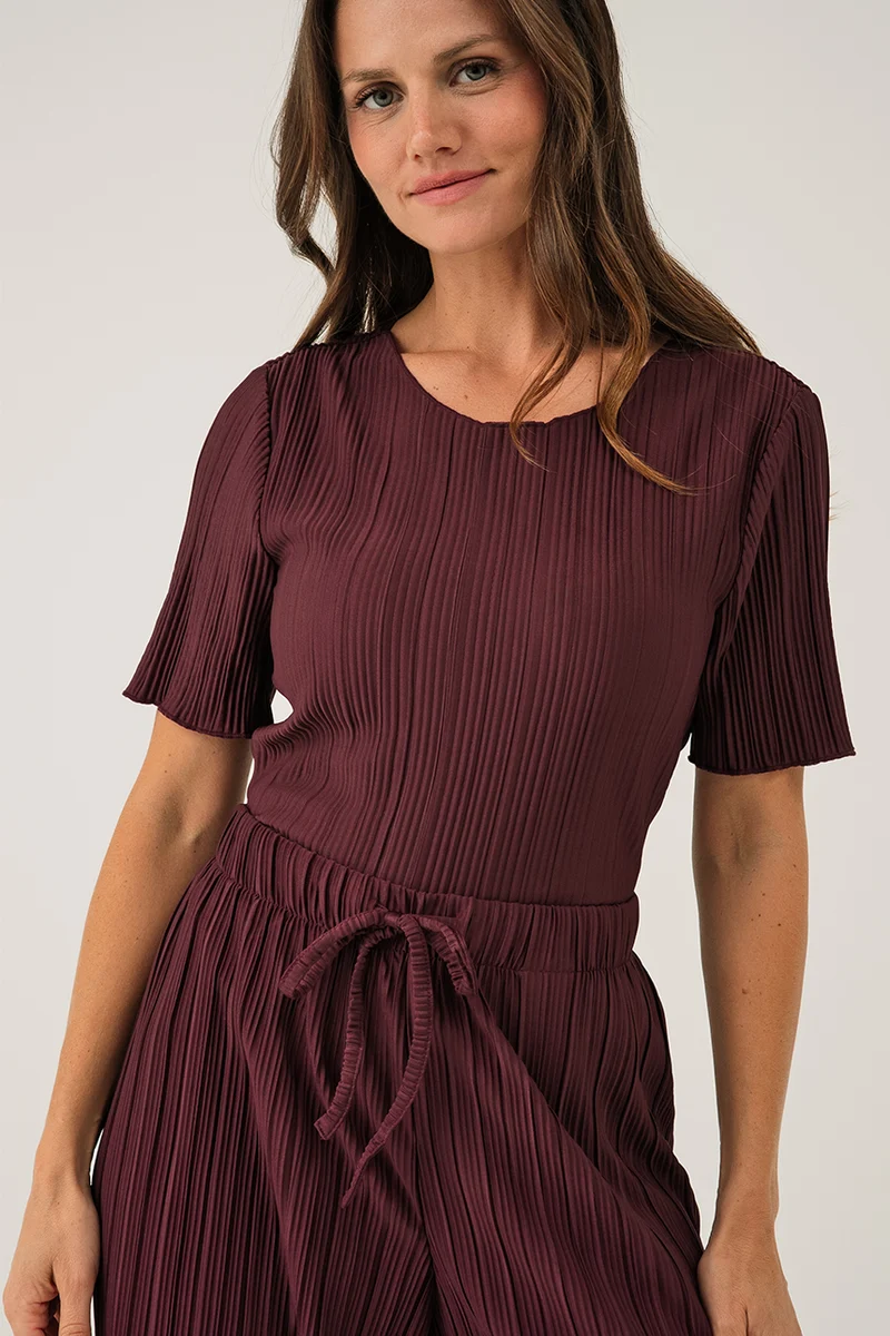 La blouse coupe t-shirt en matière plissée