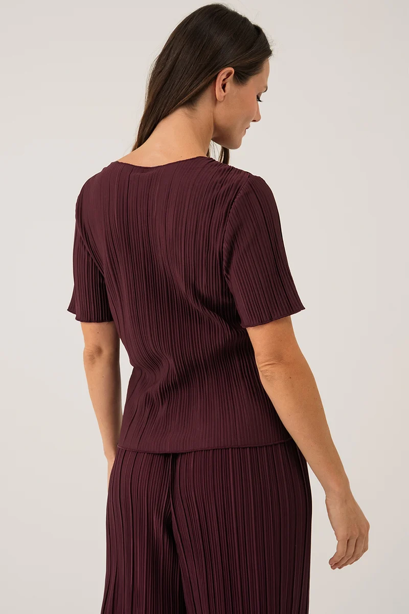 La blouse coupe t-shirt en matière plissée