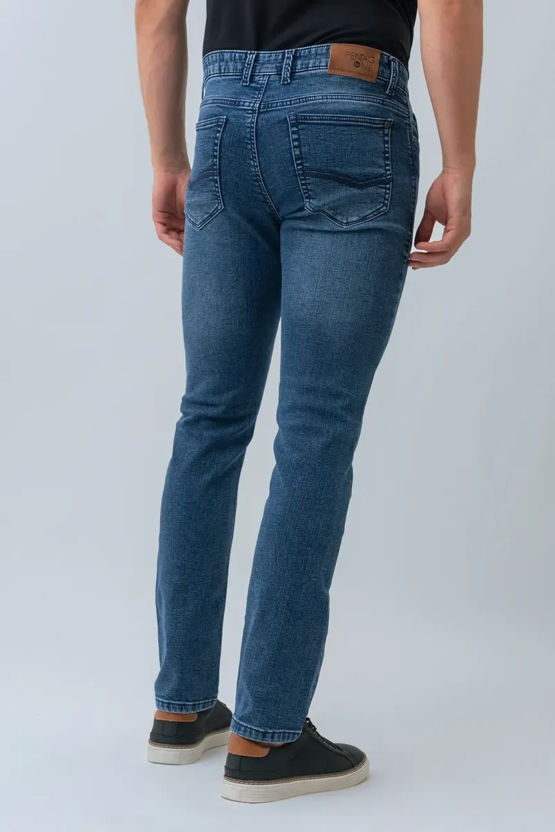Le jeans bleu ajusté | Modèle Kirouac