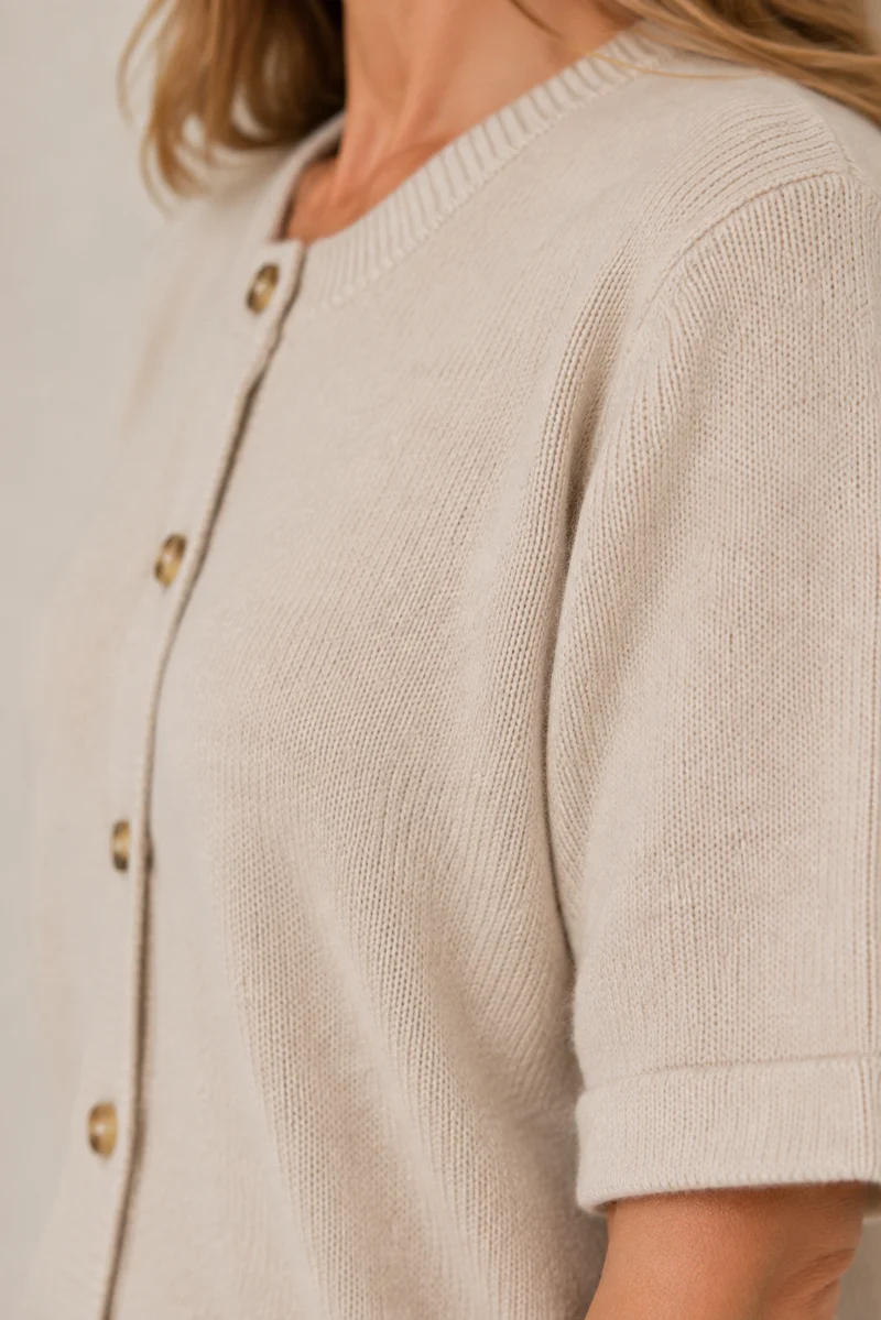 Le cardigan doux à manches 3/4