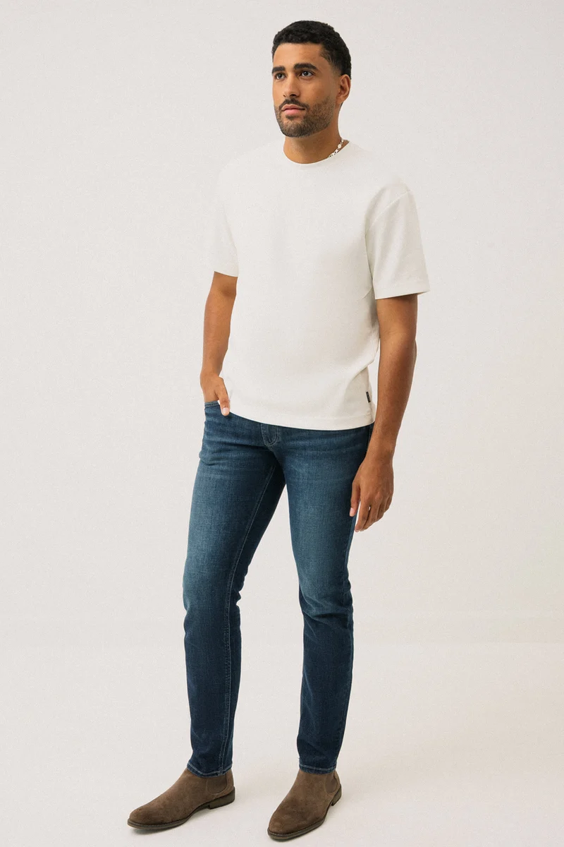 Le t-shirt en scuba par Projek Raw