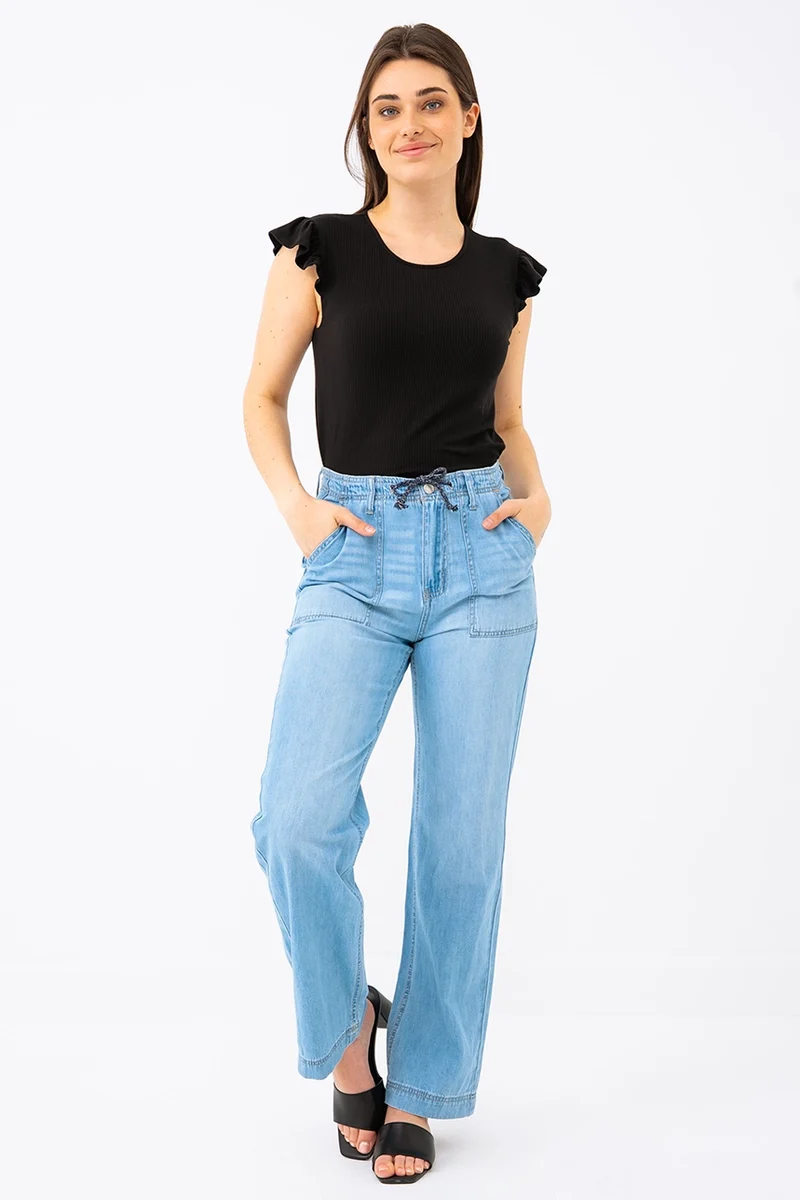Le jeans bleu jambe large | Modèle Lily