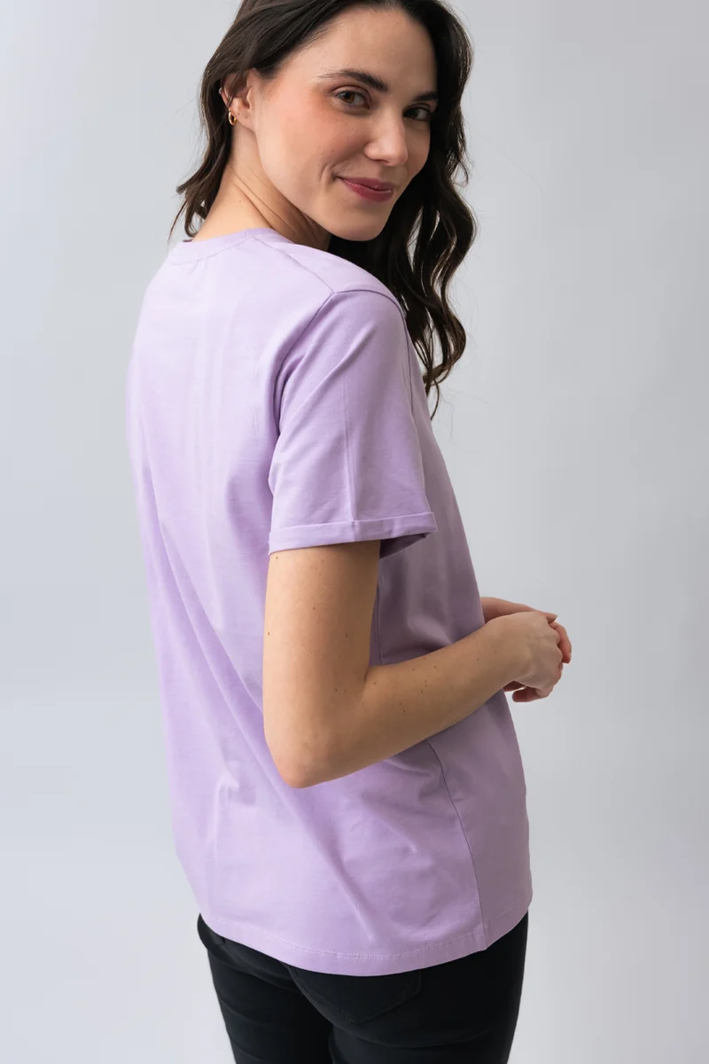 Le t-shirt basique col V