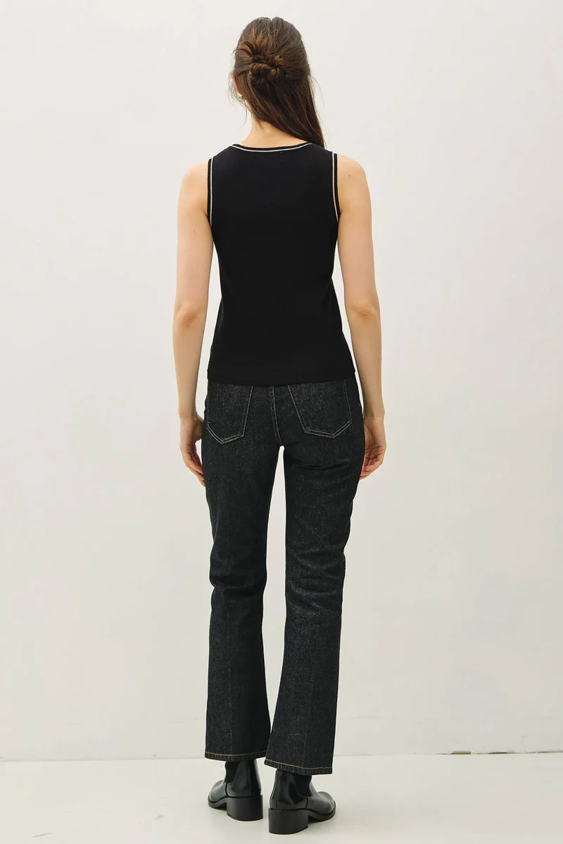 Contrast Trim Tank