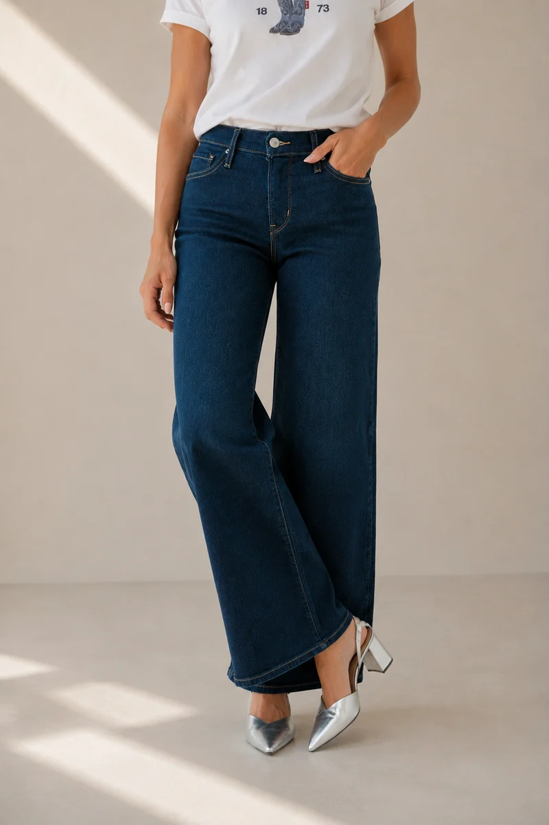 Le jeans foncé Levi’s | Modèle 318