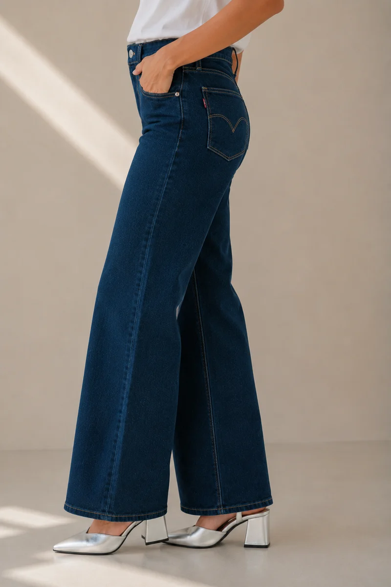 Le jeans foncé Levi’s | Modèle 318