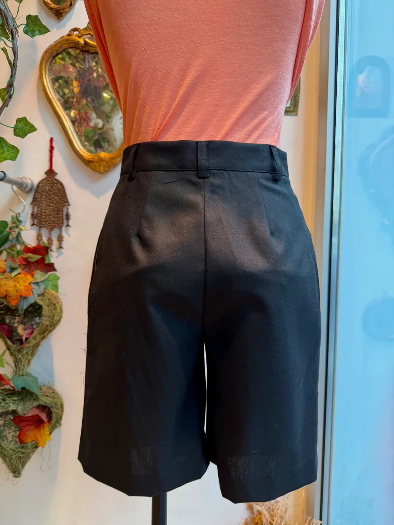 Bermudas en laine fraîche Miró
