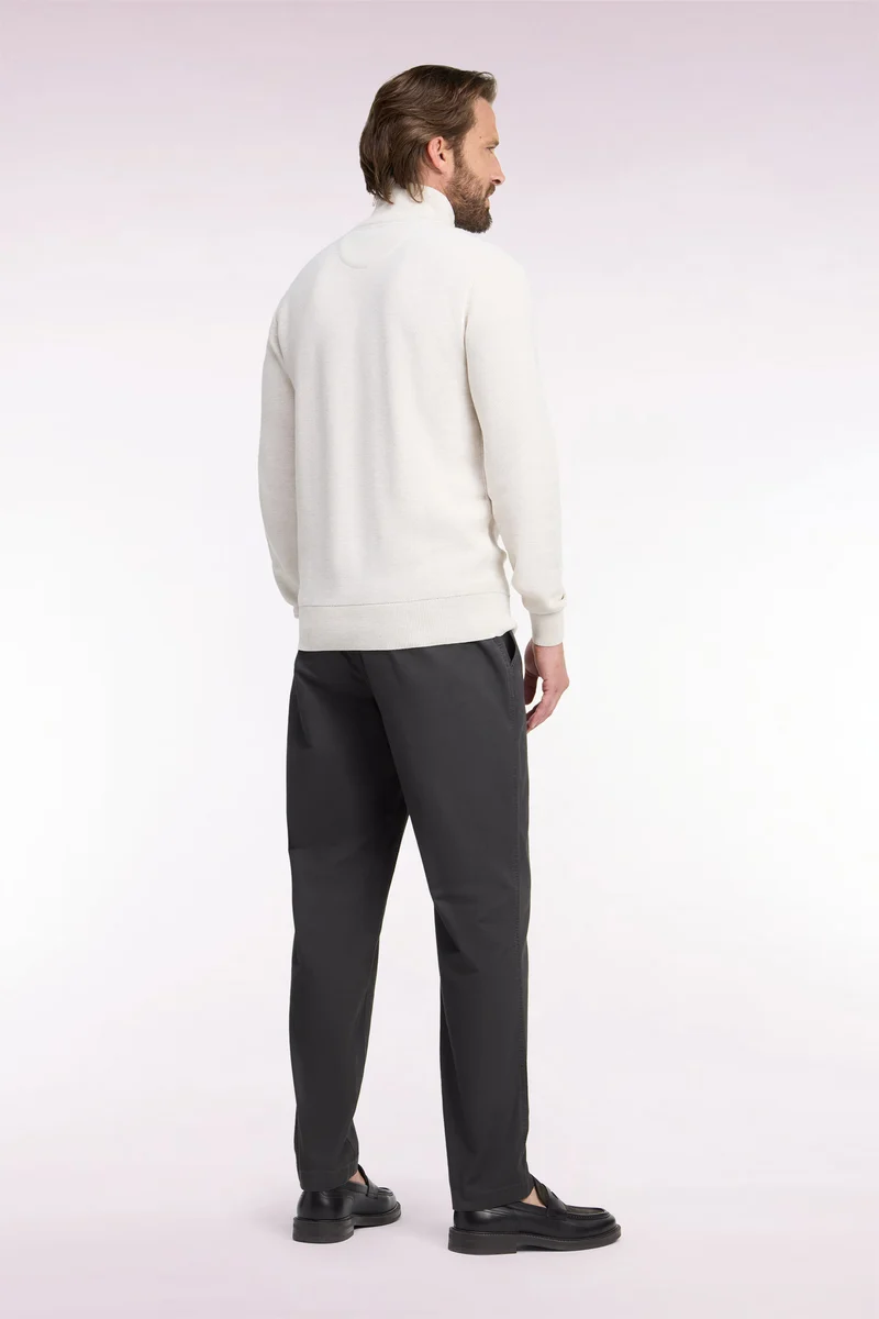 Pantalon chino sans plis en piqué de coton stretch kaki coupe regular