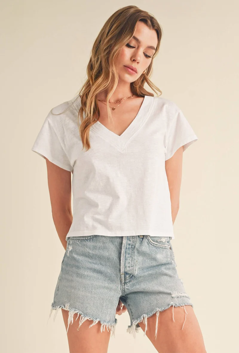 Blk v neck crop top