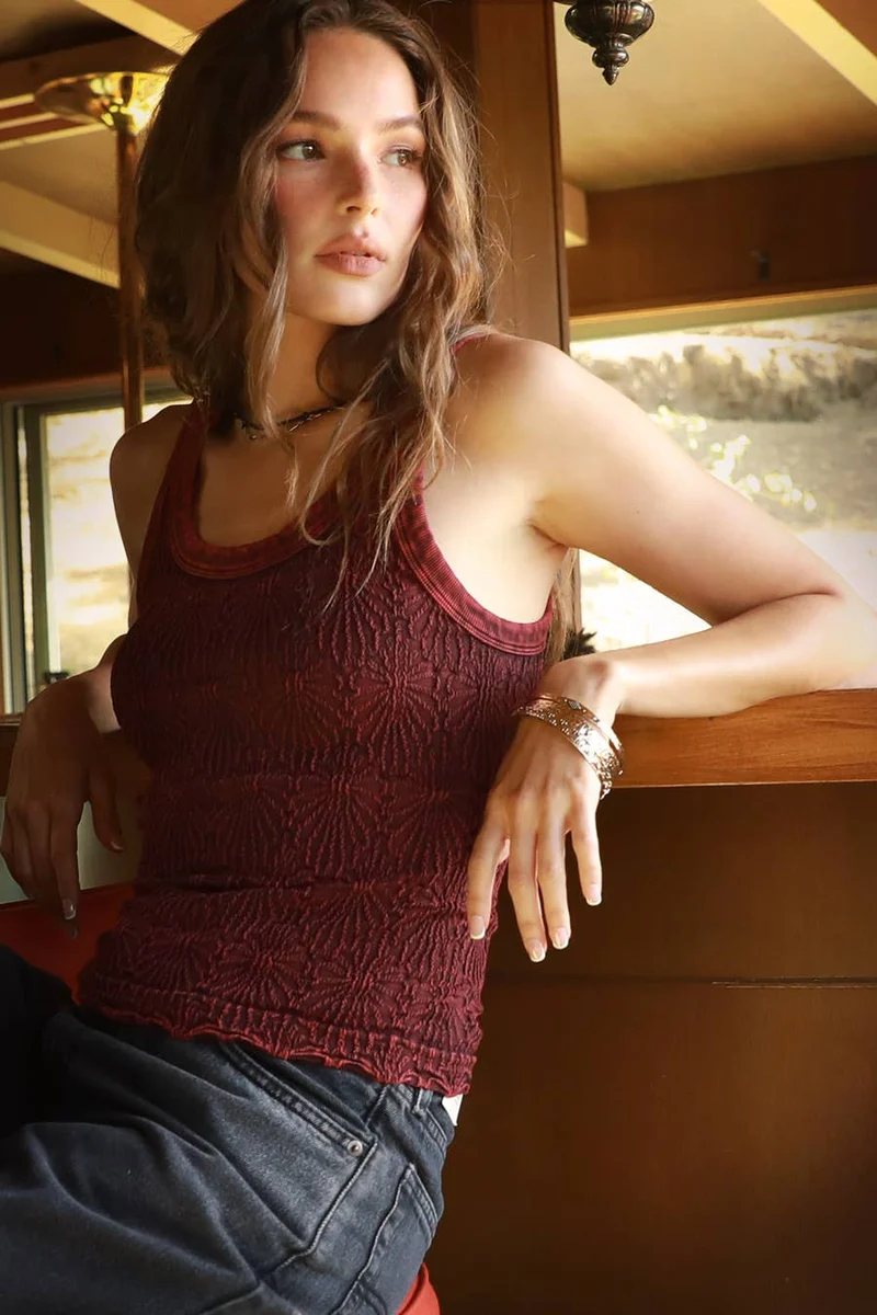 NS8465 - Vintage Reversible Lace Top: Vintage Oak