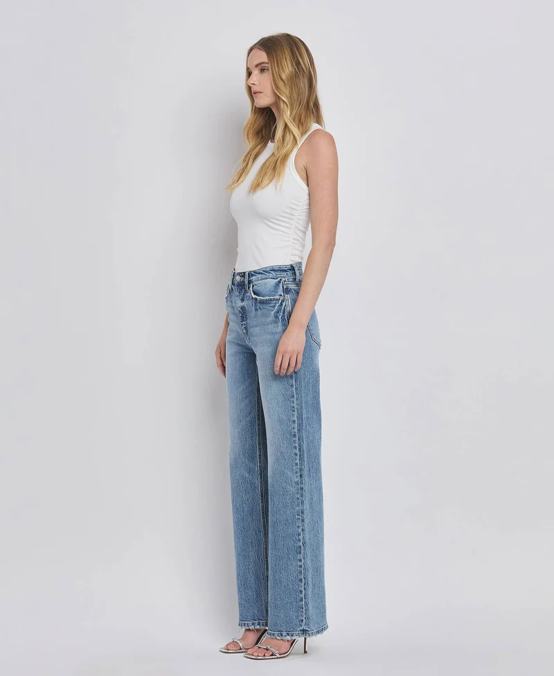 90'S SUPER HIGH RISE MEDIUM WASH WIDE JEANS T6242: LEAPING WATER / 24