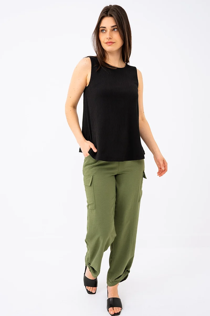 Le pantalon cargo effet froissé
