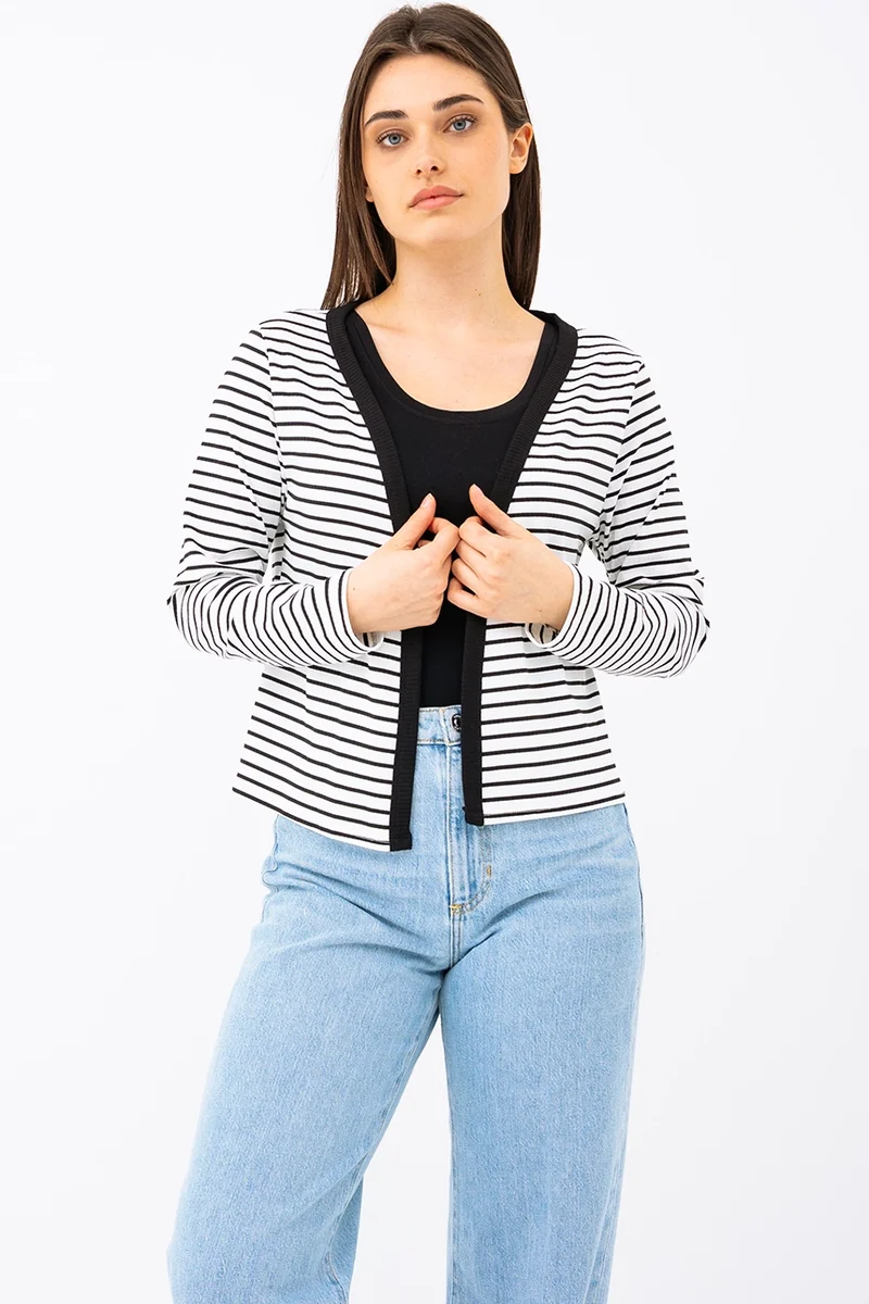 Le cardigan léger à rayures