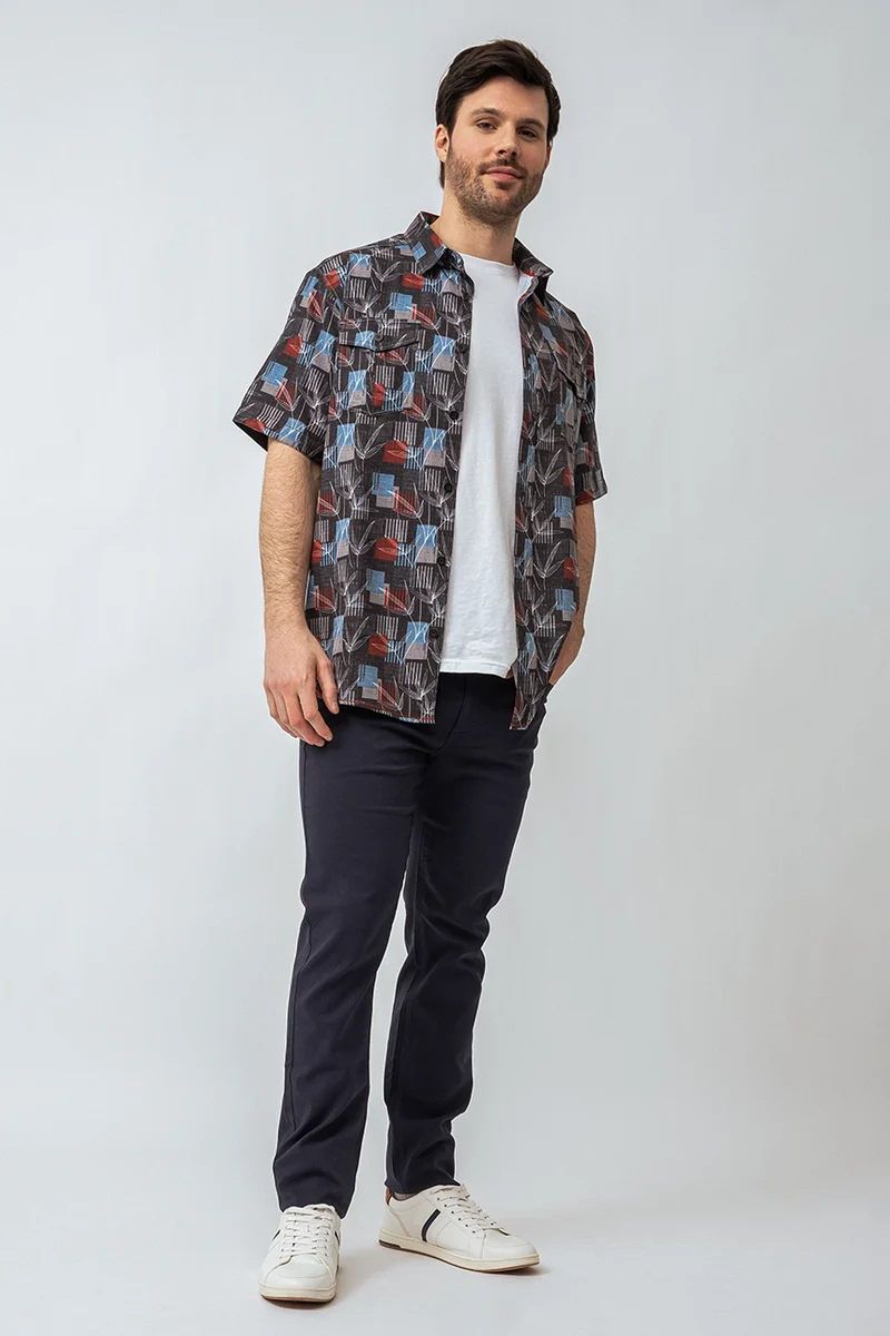 La chemise imprimée all-over