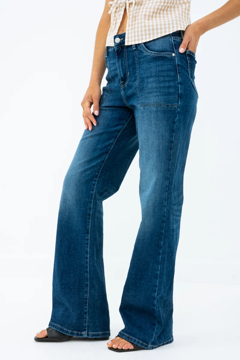 Le jeans jambe large par Suko