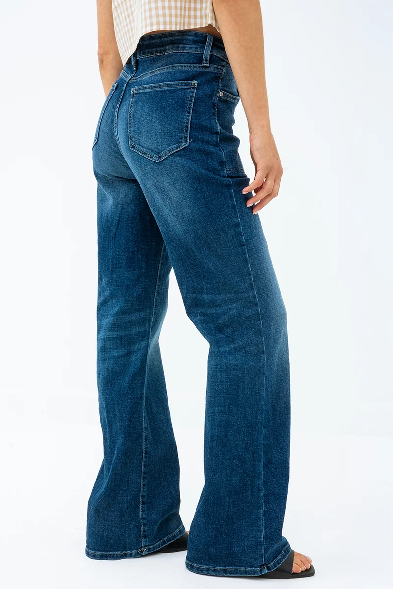 Le jeans jambe large par Suko