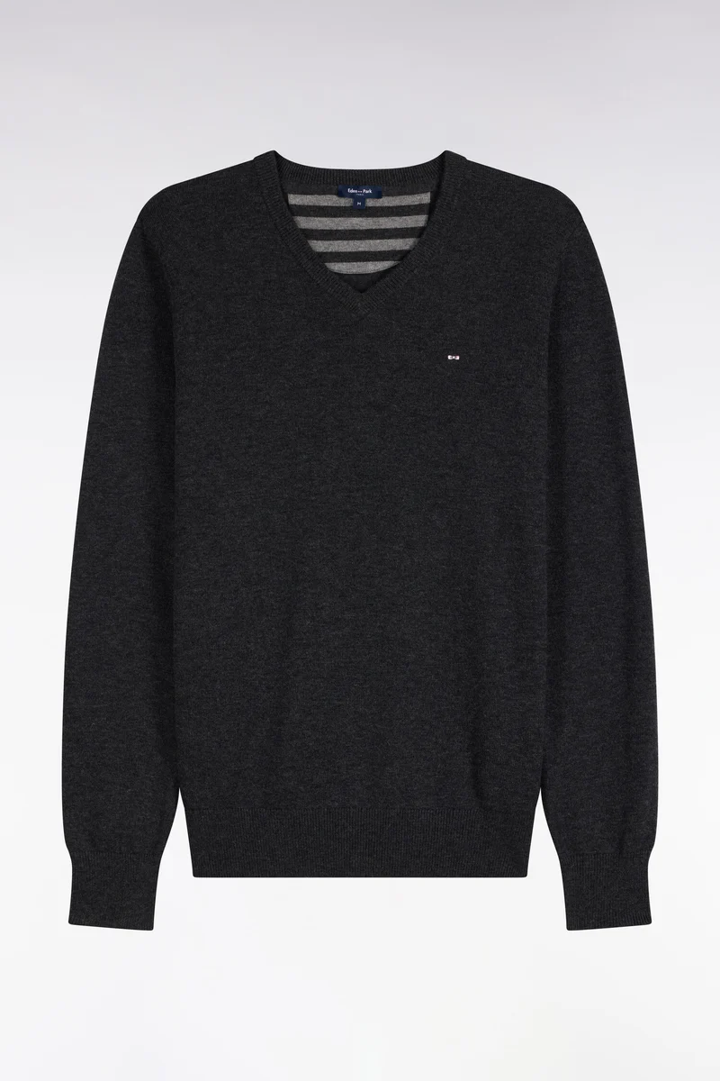 Pull col V en laine et coton gris foncé coupe droite