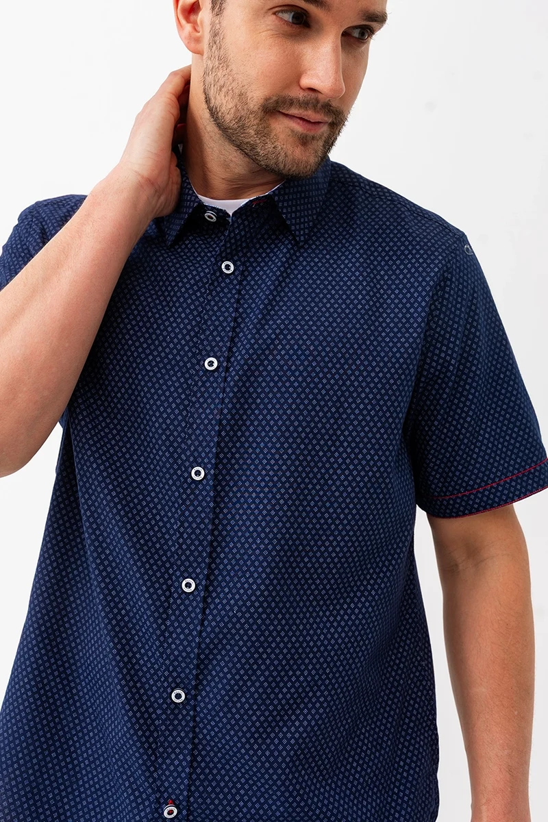 La chemise imprimée all-over