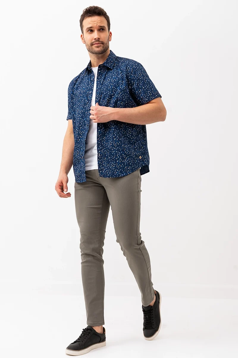 La chemise imprimée all-over petites fleurs