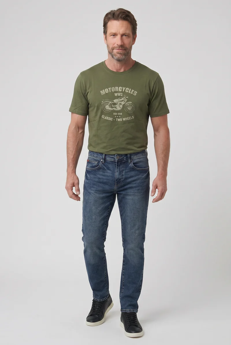 Le jean slim extensible foncé
